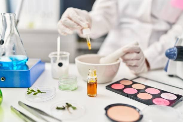 Palmitato de cetilo: química cosmética entre el alcohol cetílico y el ácido palmítico